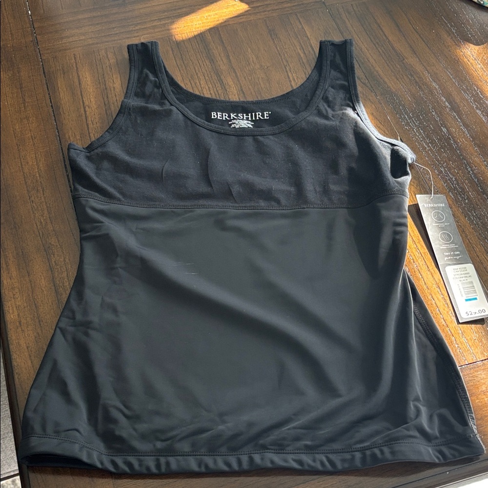 Berkshire Women's Size XL Curves Shaper Tank Slims and Smooths